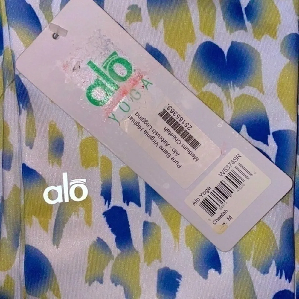 Alo Yoga Cheetah Colorful Stretch Airbrush Athletic Legging Pants Athleisure